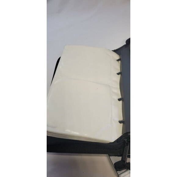 Vintage Case Logic 48 CD DVD Storage Case Binder Holder Black Zipper Nylon - Picture 6 of 10